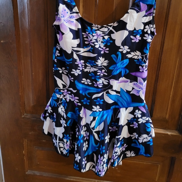 Swimsuit - Picture 1 of 2